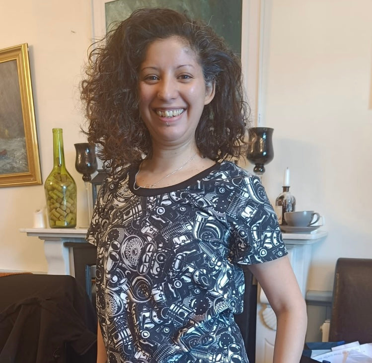 6 week introduction to sewing for complete beginners - Tuesday mornings 9.30 - 11.30 am starting on 29/4/25