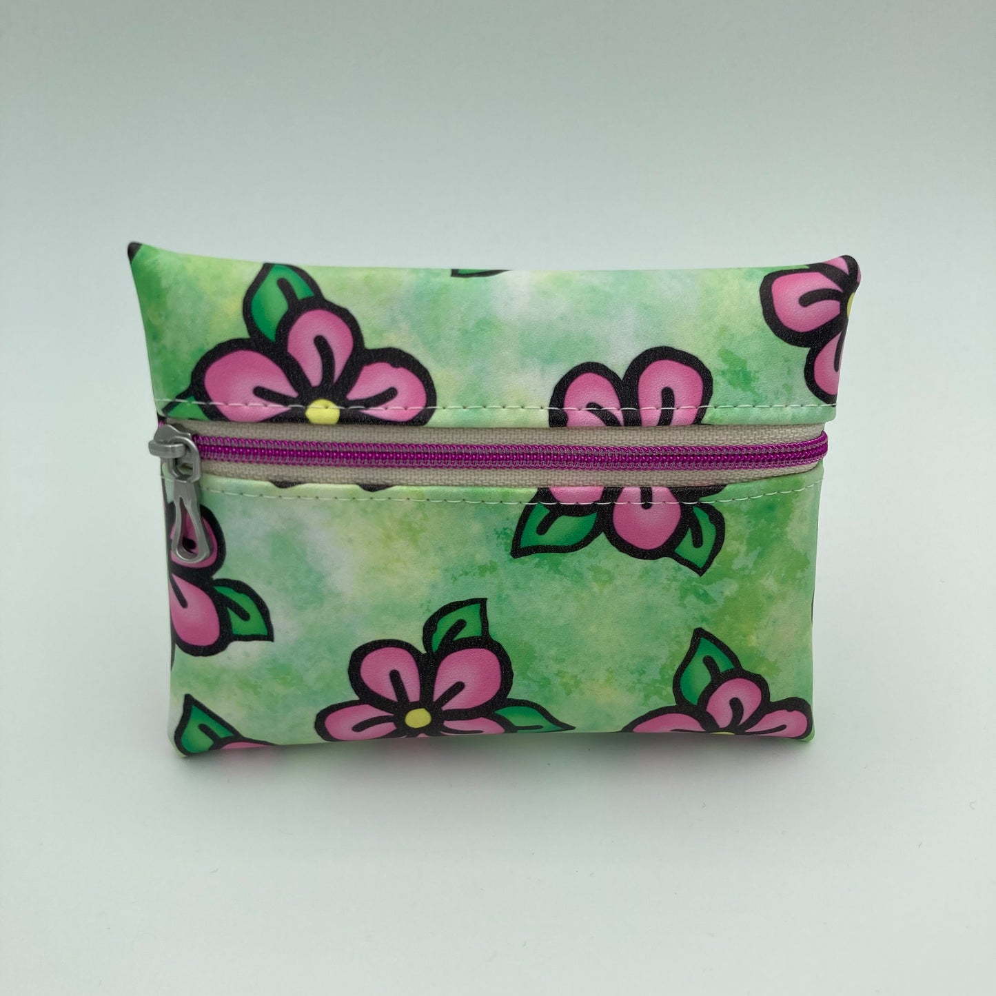 Simple zip pouch