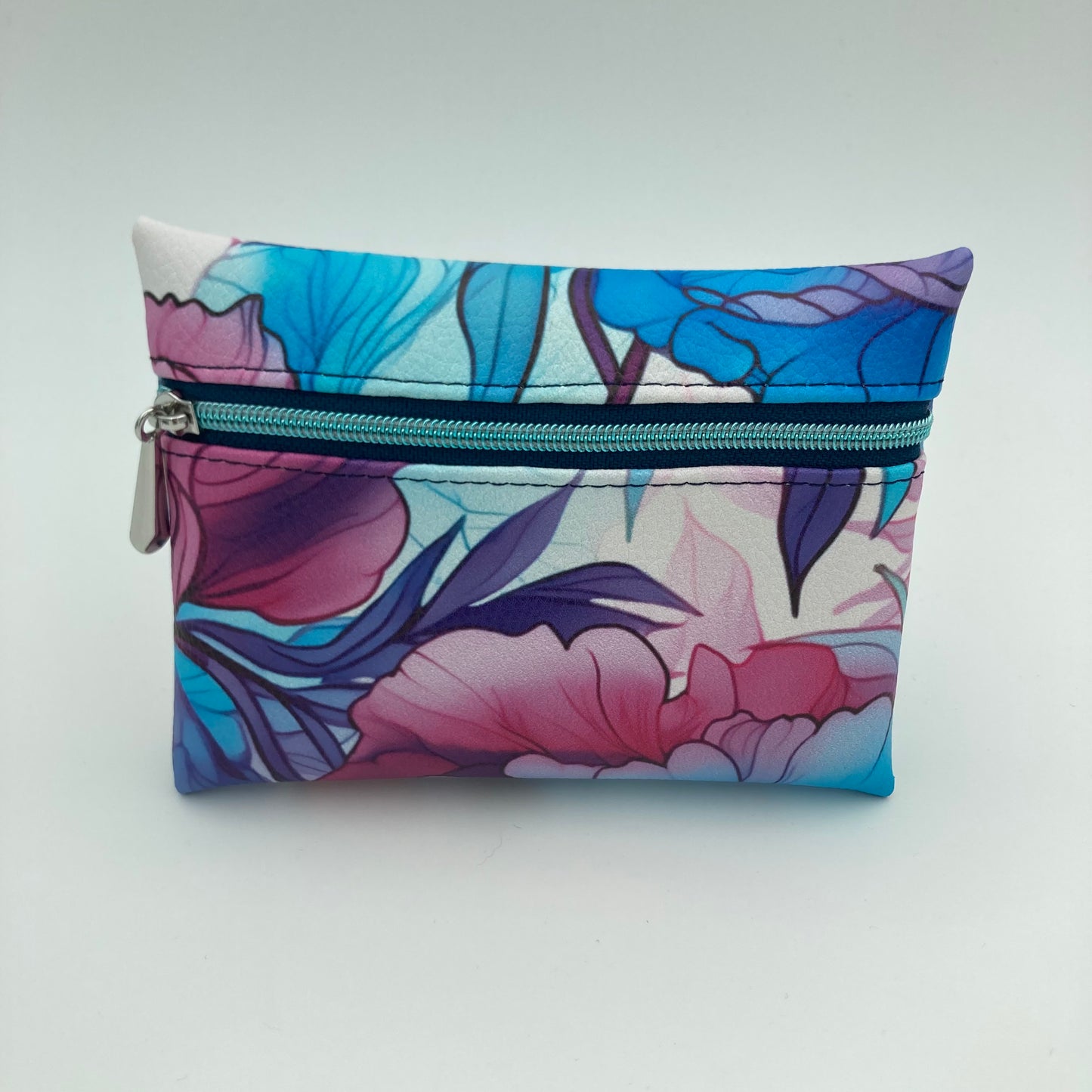Simple zip pouch