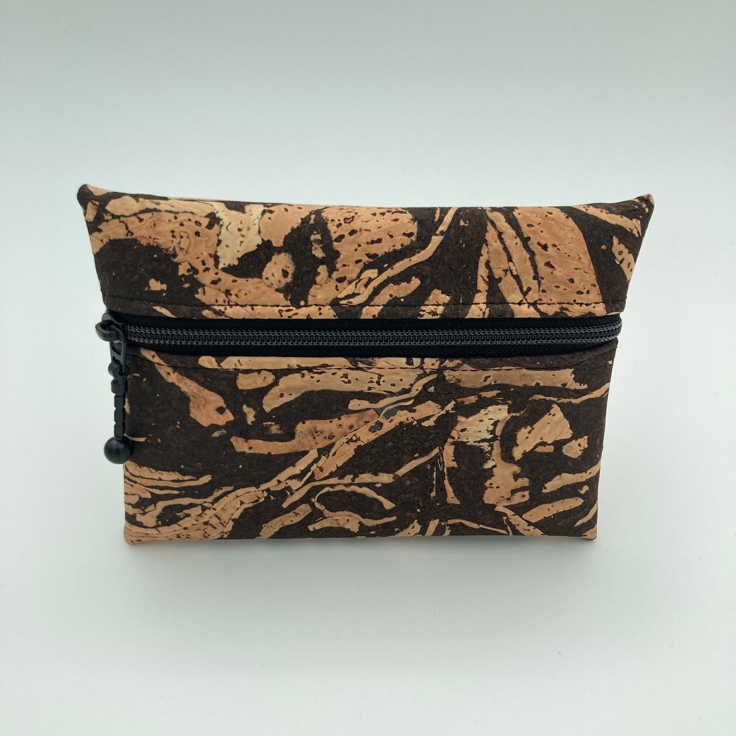 Simple zip pouch
