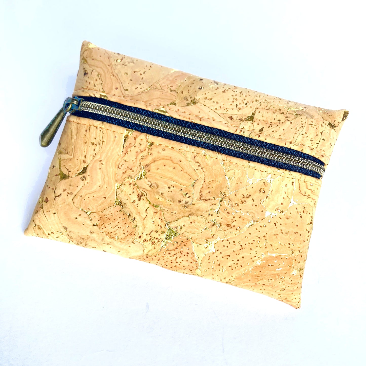 Simple zip pouch